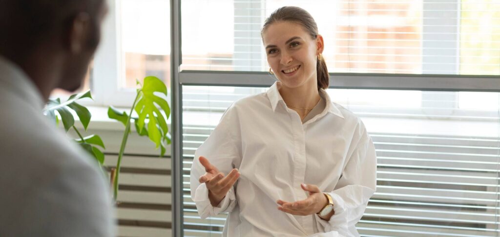 Therapist guiding a client through Ohio anxiety treatment.