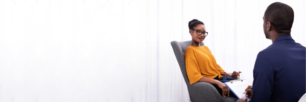 A woman enjoys personalized individual therapy through Aultcare rehab in Ohio.