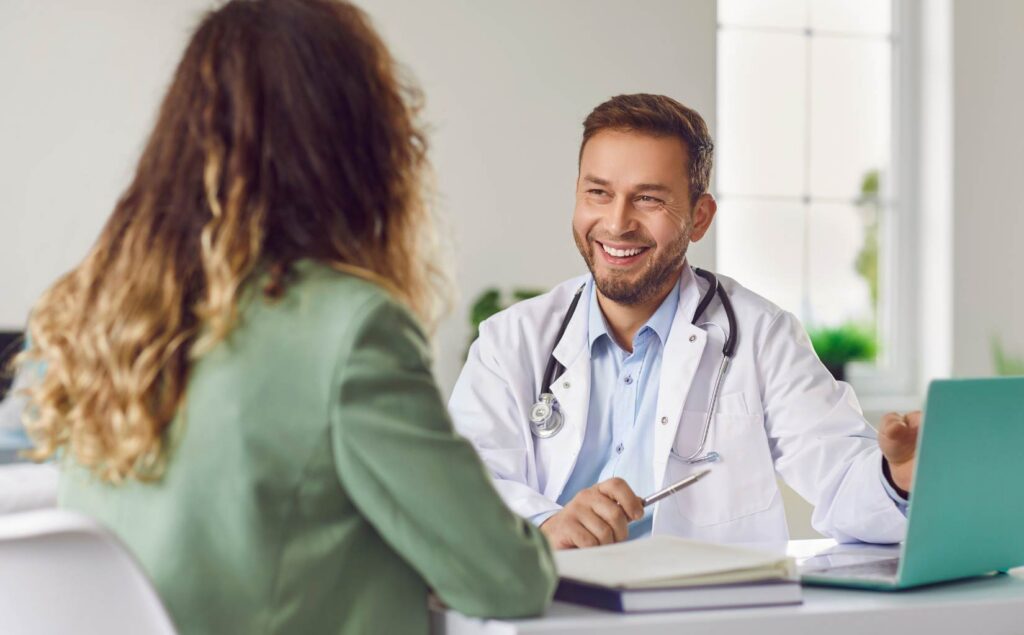 Medical provider meeting with a patient for detox at a drug rehab near Akron, Ohio.
